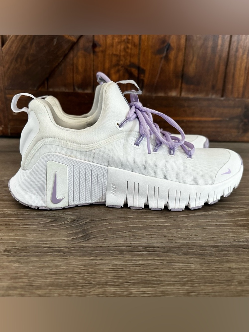 Nike Women’s Metcon 6 - Size 9 - White with Lavender laces - Gently Worn